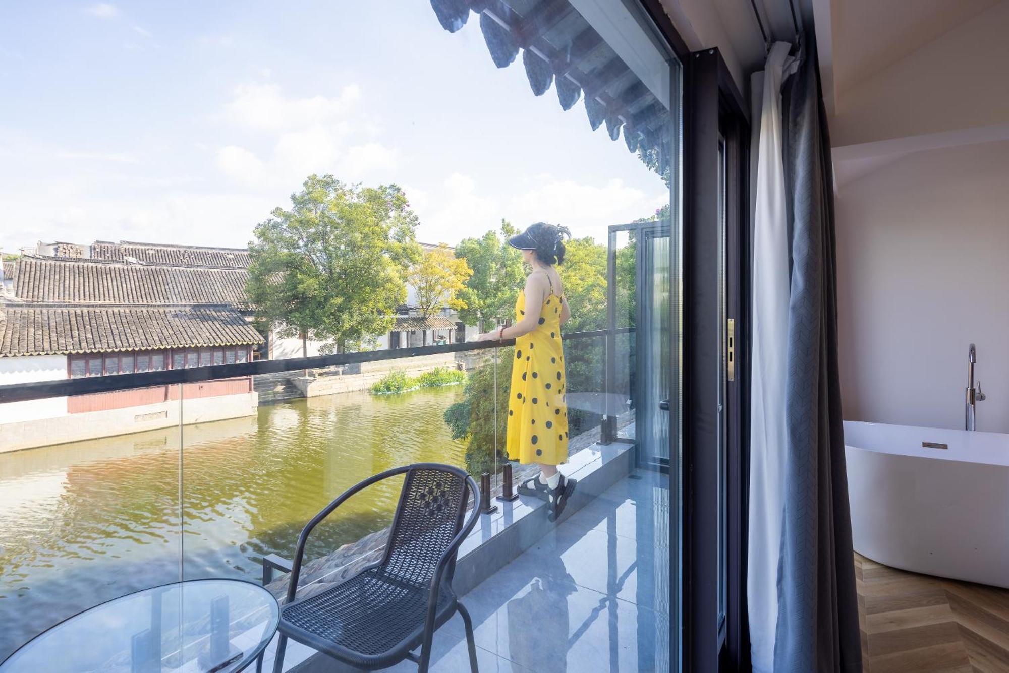Tongli Slowlife River View Inn Сучжоу Экстерьер фото