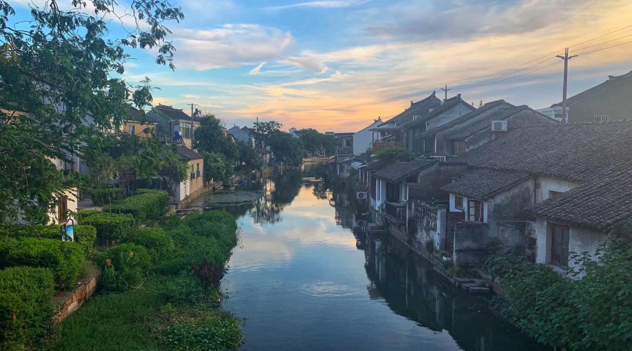 Tongli Slowlife River View Inn Сучжоу Экстерьер фото